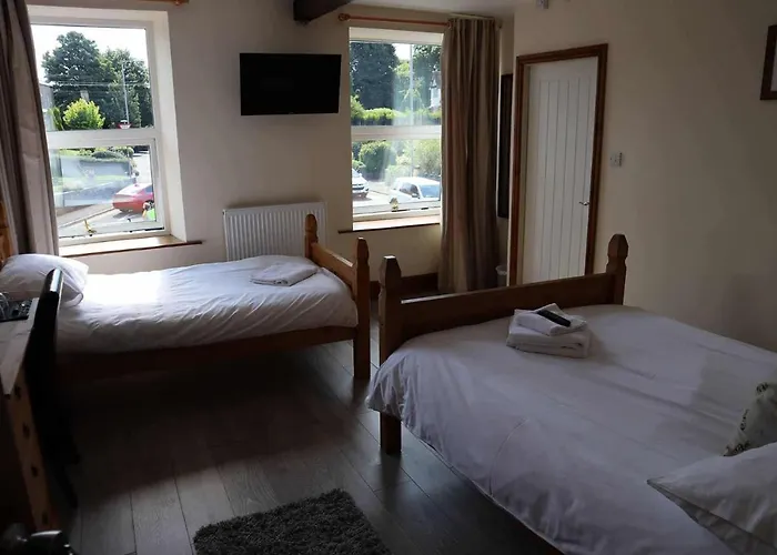 The Hare & Hounds Inn